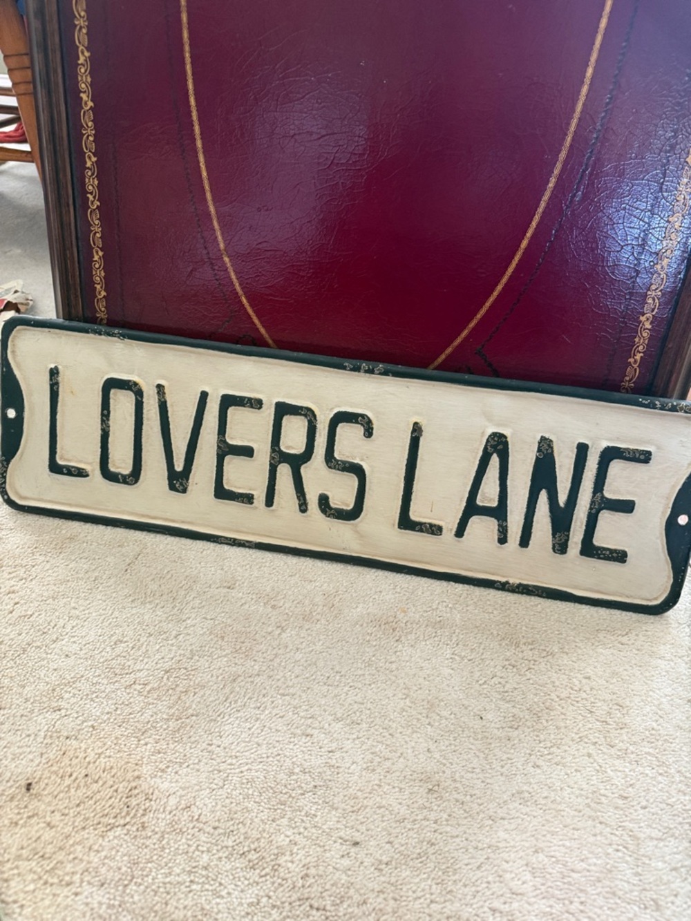 Love Vintage Metal 'LOVERS LANE' Sign - Cream & Dark Green
